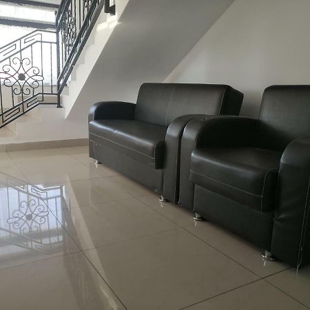 Pensiunea Platinum Targu Jiu Ngoại thất bức ảnh